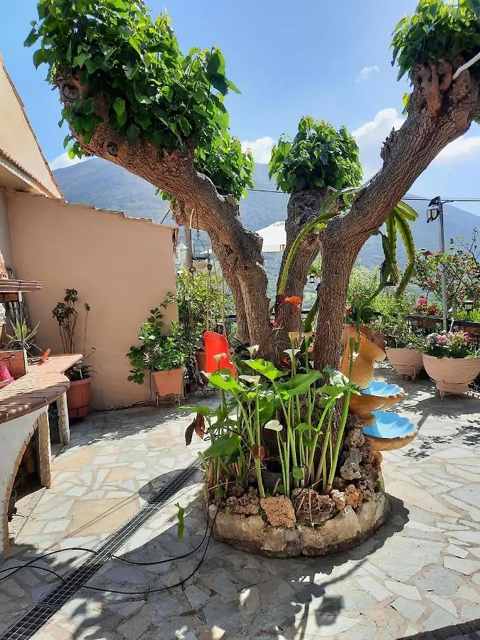 Toulas House Divarata