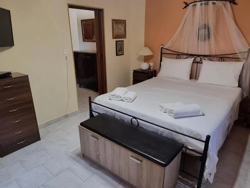 Toulas House Divarata Holiday home